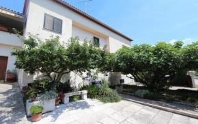Отель Apartments Mitton  Ровинь